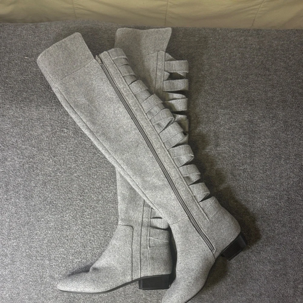 Nine West Gray Over The Knee Boots Cutout‎ Strap Design Block Heel Size 8
